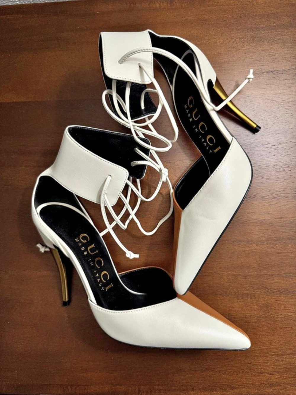 Gucci S3 Pointed-Toe Lace-Up Heels in White & Brown EU 35